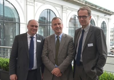 Hamburger Mediensymposium Gruppenfoto auf der Terasse